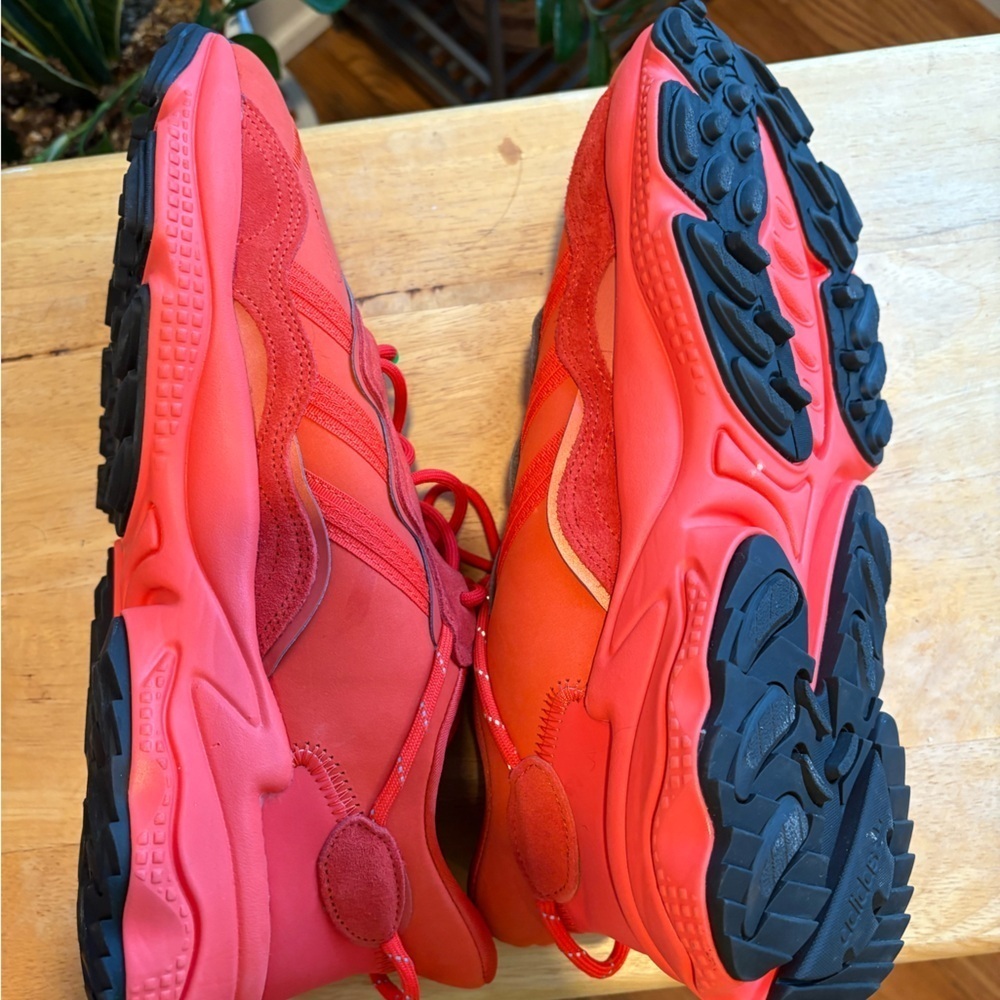 NWOT Adidas Mens Oozweego Tr Sneakers Red Size 14 Athletic Outdoor Running Shoes - Picture 8 of 9